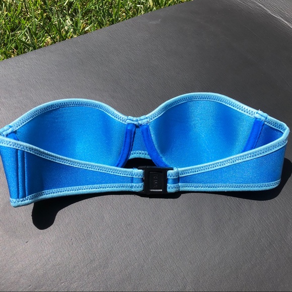 Triangl top - Picture 2 of 4